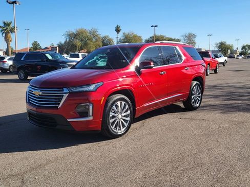 Used 2023 Chevrolet Traverse Premier image 4