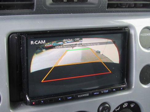 Used 2014 Toyota FJ Cruiser 4WD w/ Upgrade Package image 25