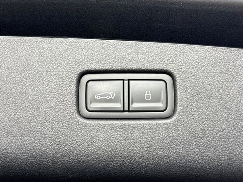 Used 2024 Genesis GV70 2.5T w/ Advanced Package AWD/4WD image 43