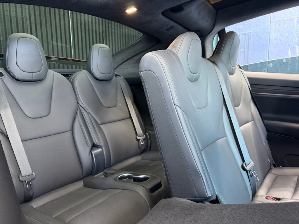 Used 2023 Tesla Model X AWD/4WD image 32
