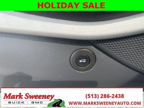 Used 2023 Chevrolet Camaro LT image 10