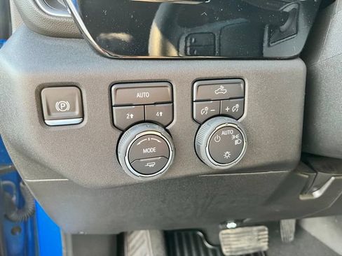 Used 2026 Chevrolet Silverado 1500 LT AWD/4WD image 24