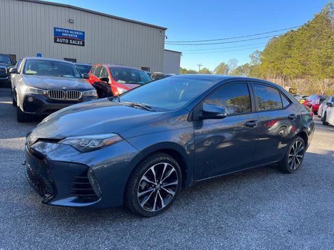 Used 2019 Toyota Corolla SE image 1