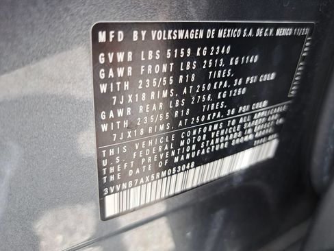 Used 2024 Volkswagen Tiguan SE w/ Panoramic Sunroof Package FWD image 26