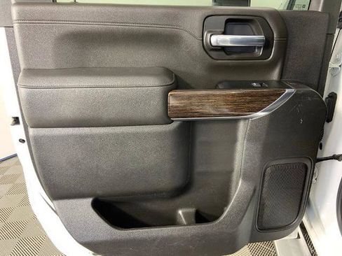 Used 2023 GMC Sierra 2500 SLE AWD/4WD image 17
