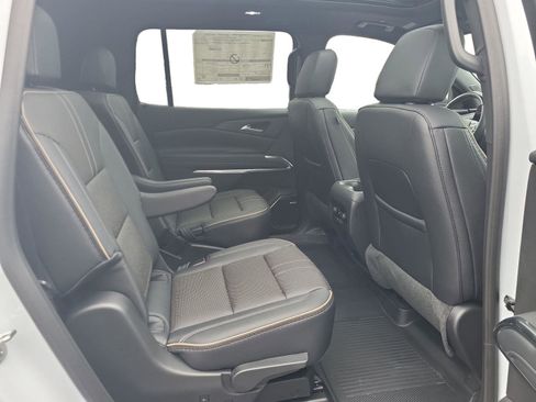 New 2026 Chevrolet Traverse High Country w/ LPO, Floor Liner Package image 15