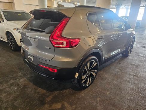 Certified 2023 Volvo XC40 B5 Plus w/ Protection Package Premier AWD/4WD image 4