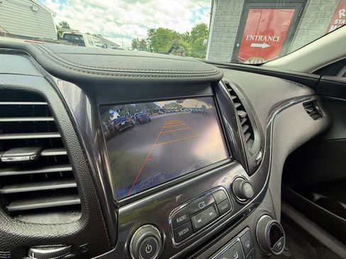 Used 2014 Chevrolet Impala LTZ FWD image 24