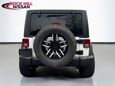 Used 2018 Jeep Wrangler Unlimited Sport S image 9