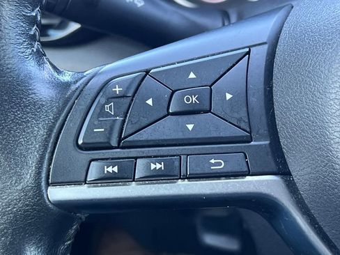 Used 2022 Nissan Sentra SV image 35