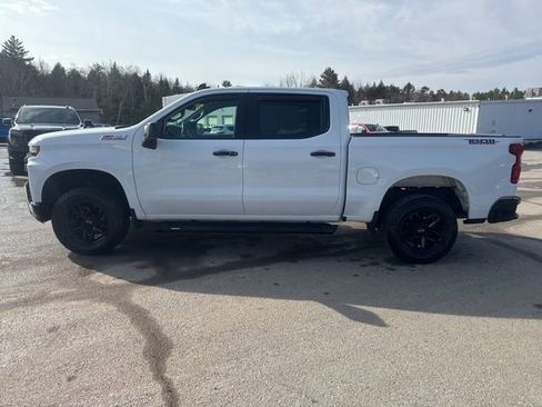 Used 2020 Chevrolet Silverado 1500 LT Trail Boss w/ Convenience Package image 3