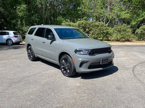 Used 2021 Dodge Durango GT w/ Blacktop Package AWD/4WD image 3