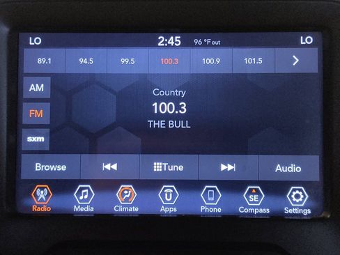 Used 2021 Jeep Renegade Latitude FWD image 25