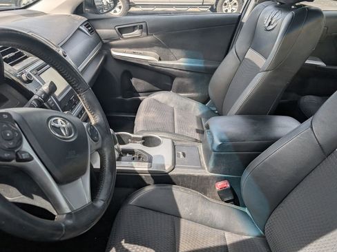 Used 2012 Toyota Camry SE image 8