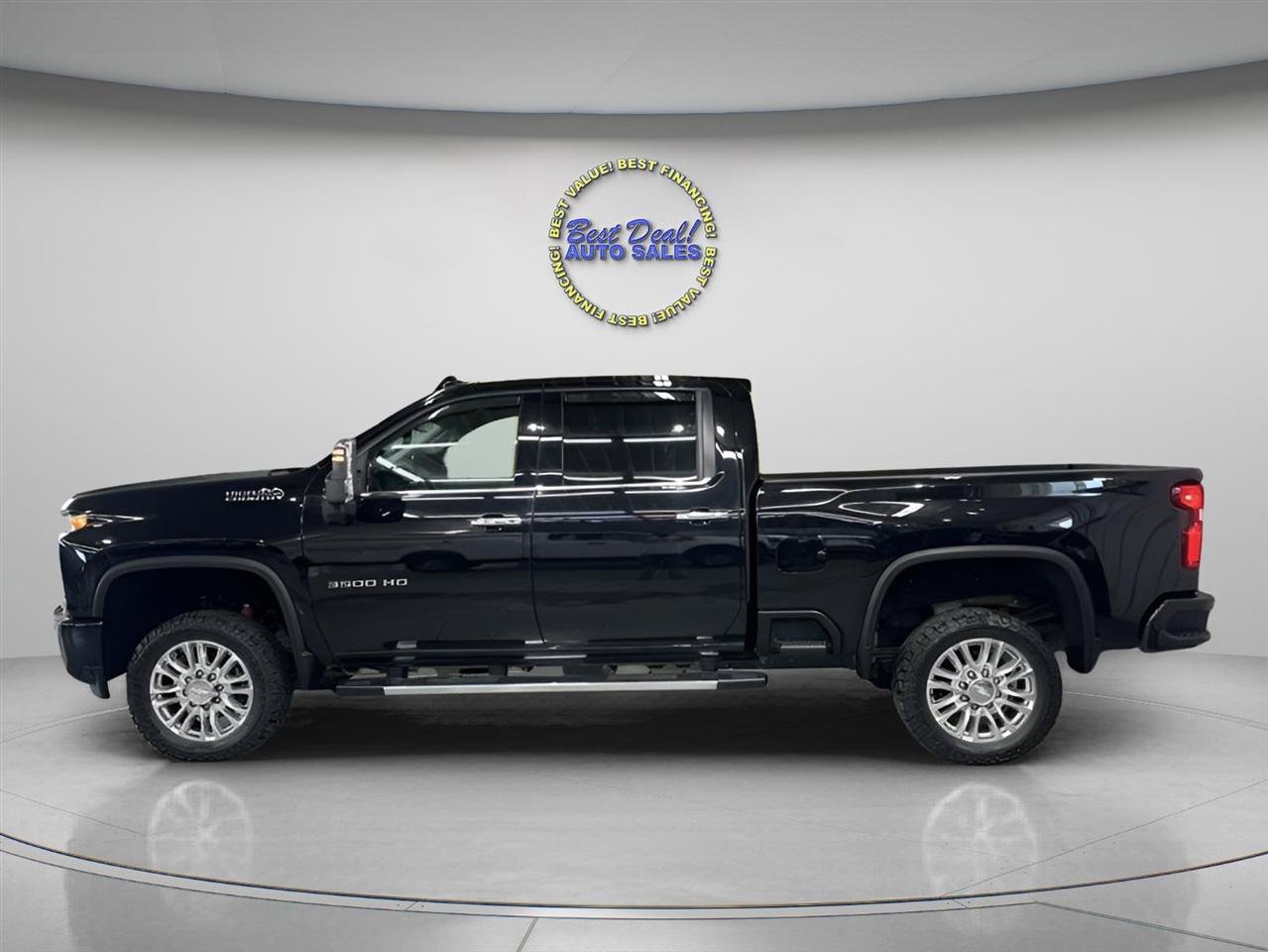 Used 2020 Chevrolet Silverado 3500 High Country w/ Z71 Off-Road Package AWD/4WD image 2