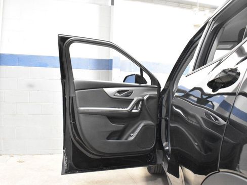 Used 2024 Chevrolet Blazer LT w/ Convenience Package AWD/4WD image 9