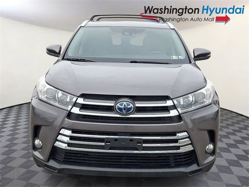 Used 2018 Toyota Highlander Limited image 2