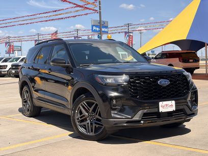 Used 2025 Ford Explorer ST-Line w/ ST-Line Street Pack