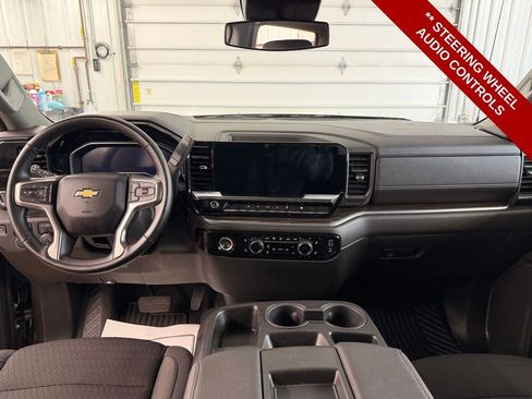 Used 2024 Chevrolet Silverado 1500 LT image 14