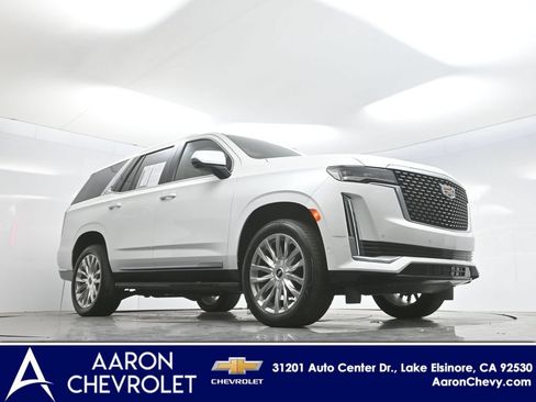 Used 2022 Cadillac Escalade Premium Luxury AWD/4WD image 2