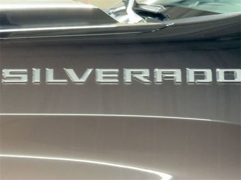 Used 2021 Chevrolet Silverado 1500 Custom image 10