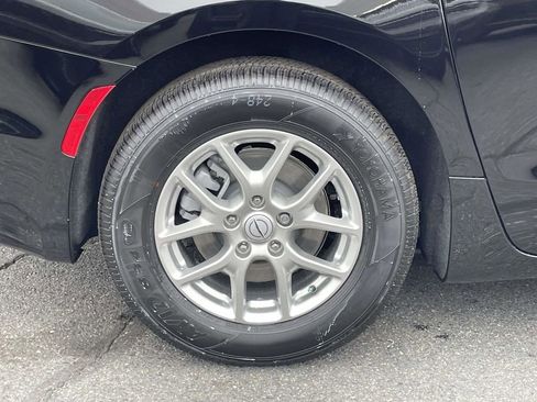 New 2026 Chrysler Pacifica Select image 13