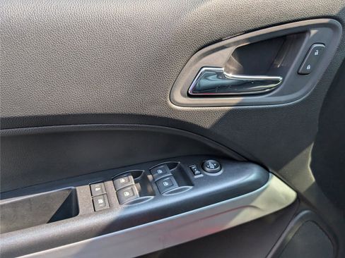 Used 2020 Chevrolet Colorado ZR2 w/ Colorado ZR2 Bison Edition AWD/4WD image 18