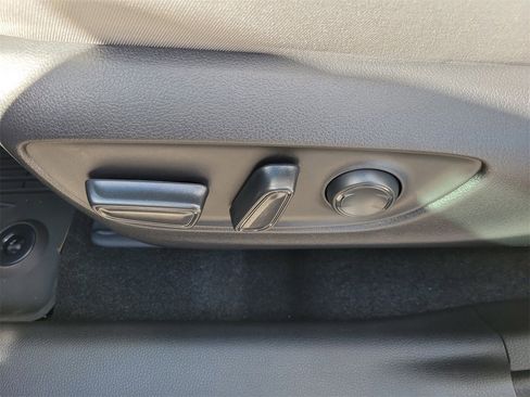 New 2025 Toyota RAV4 XLE image 18