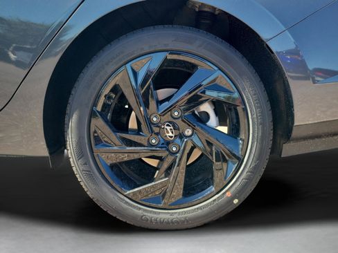 New 2026 Hyundai Elantra Sport image 12