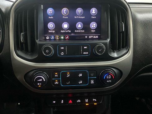 Used 2019 GMC Canyon SLE w/ Driver Alert Package image 18