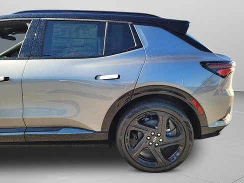 New 2026 Chevrolet Equinox EV RS image 24