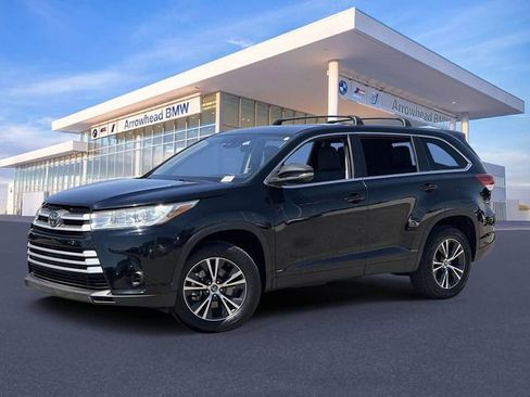 Used 2019 Toyota Highlander LE FWD image 33
