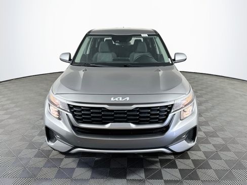 Used 2022 Kia Seltos LX AWD/4WD image 2