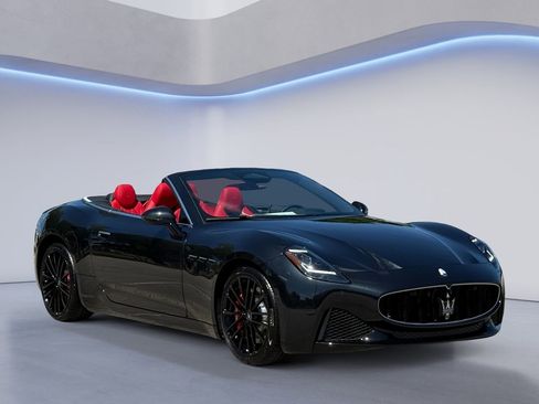 New 2026 Maserati GranCabrio Modena AWD/4WD image 17