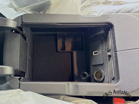 Used 2022 Ford Mustang Shelby GT500 w/ Carbon Fiber Track Pack image 32