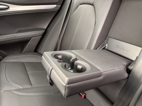 New 2025 Alfa Romeo Stelvio Sprint image 28