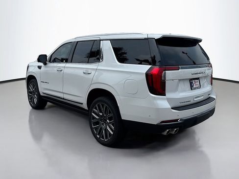 Used 2025 GMC Yukon Denali Ultimate AWD/4WD image 5
