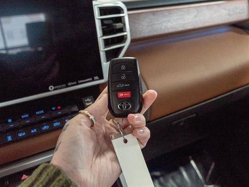 Used 2024 Toyota Tundra 1794 Edition image 15