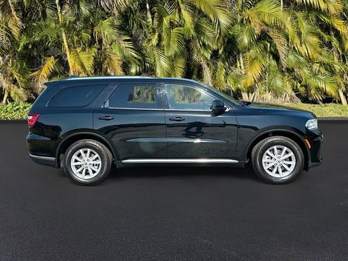 Used 2024 Dodge Durango SXT RWD image 4