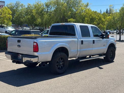 Used 2014 Ford F250 XLT w/ XLT Premium Package AWD/4WD image 3