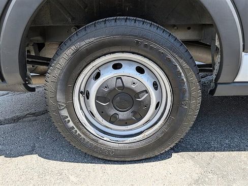 Used 2018 Ford Transit 350 XL RWD image 13