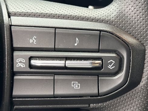 Used 2024 Chevrolet Colorado Trail Boss w/ Technology Package AWD/4WD image 25