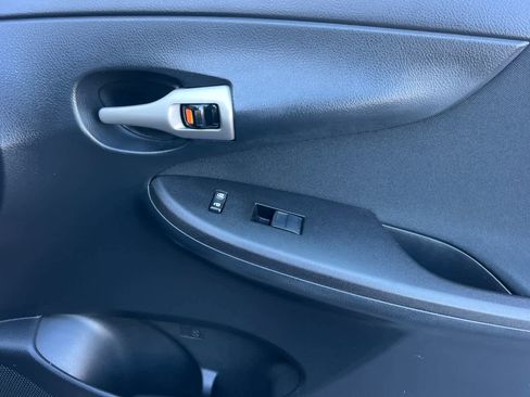 Used 2009 Toyota Corolla S image 18