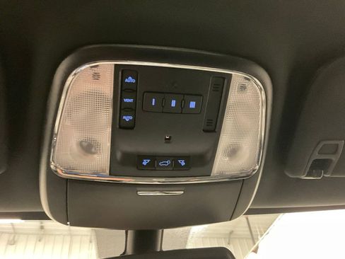 Used 2015 Jeep Grand Cherokee Limited AWD/4WD image 25