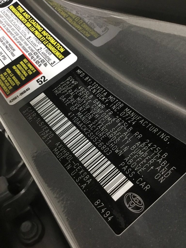 Used 2025 Toyota Camry SE FWD image 7
