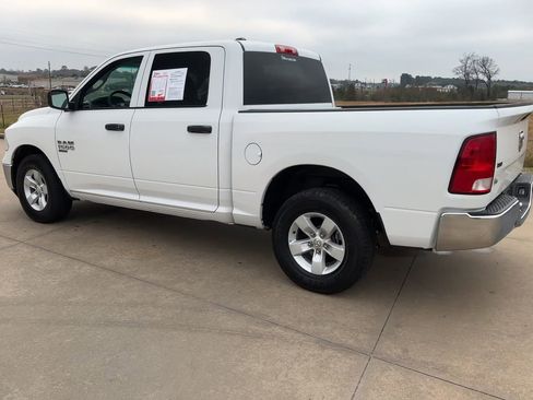 Used 2022 RAM 1500 Classic SLT image 7