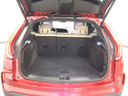 Used 2024 Cadillac XT4 Luxury image 12