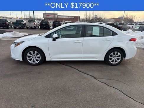 Used 2024 Toyota Corolla LE image 7