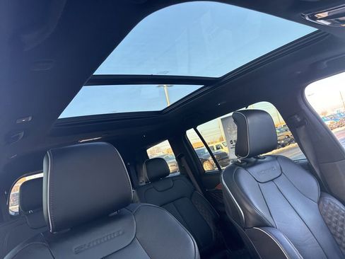 Used 2024 Jeep Grand Cherokee L Summit image 38