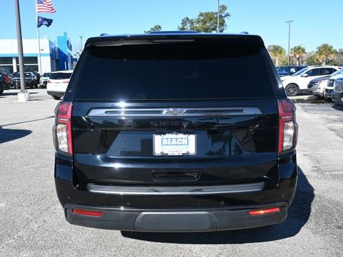 Used 2021 Chevrolet Tahoe Z71 w/ Z71 Signature Package image 4